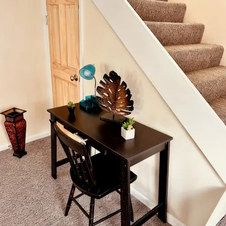 2-bedroom apartment just a short walk from the Saint Lawrence River.