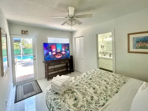STUNNING LUXURY 5 BED BIG 50x25 POOL🔥HOT BIG JET SPA, MINUTES TO BEACH, GOLF! - プライペートプール