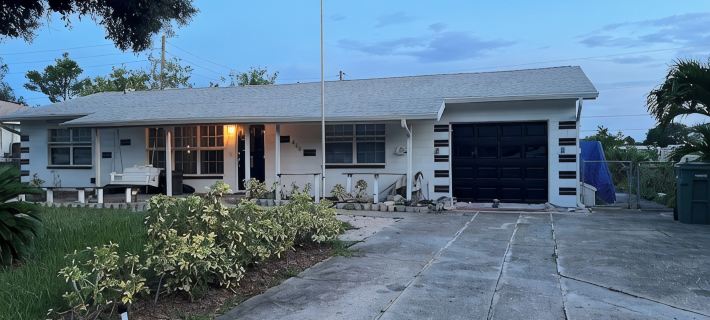 3-bedroom immaculate home in lovely Melbourne with WiFi, fitness room, AC Ξενοδοχεία στην πόλη Melbourne