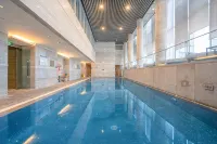 Howard Johnson IFC Plaza Ningbo - Swimmingpools