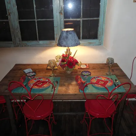 CASA FLORA Quiet & Cozy Downtown Plaza Apartment