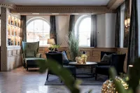 Hotel Acadia - Mountain Home
