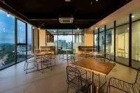LW Suite @ Canvas Soho Wi-Fi Netflix