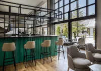 Holiday Inn Resort SHINANO-OMACHI KUROYON by IHG - С баром