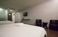 シャリトン ホテル イポー