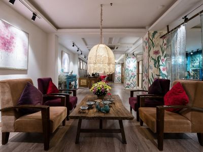 Asian Ruby Center Point Hotel