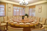 Longtan Manor