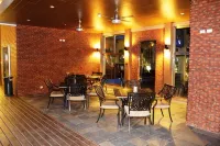 Central Park Tower Resort - bar