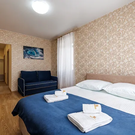 Apartamenty Hotel Home на Staronikitskoi 89/1 Apartments