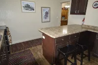 Cozy Mountain View home just blocks from center of town.