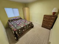 Lakeside Serenity Meets Northern Adventure, Stunning Sunsets, Family Getaway! - Hytter