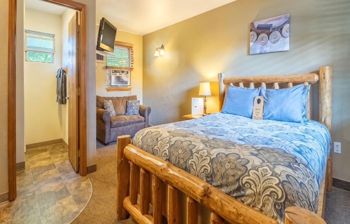 Dodge Peak Lodge