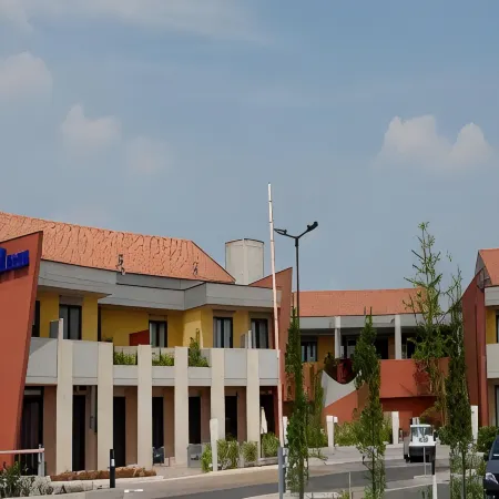 Hotel Holiday la Marca