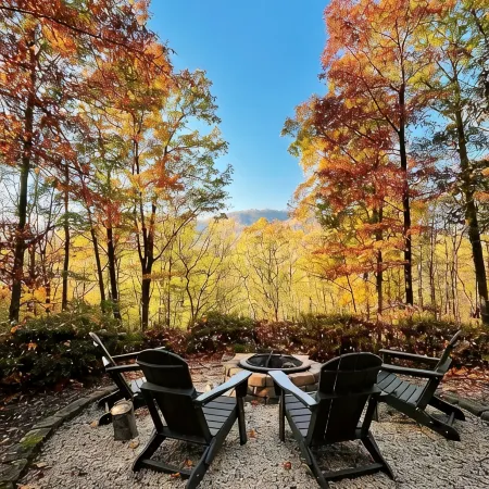 Private Mountain Retreat Near Breweries and Wineries