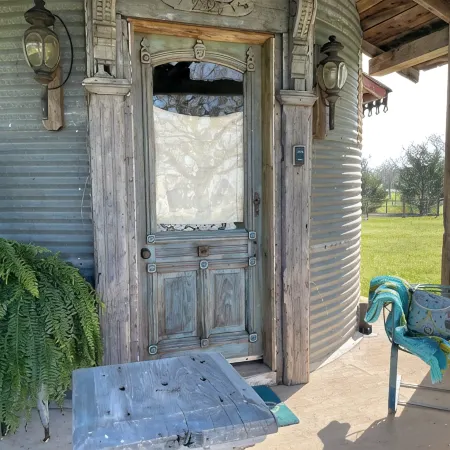 8 Minutes from Round Top! Your Silo-Bration DestinationStoneHENge Silo #2