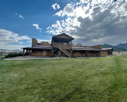Cozy Cabin 11 at the Almo Inn near City of Rocks/Castle Rock Park in Almo, Idaho Hotels in Almo