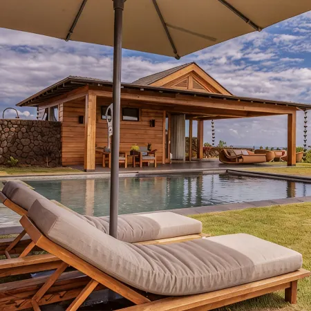 Luxurious 4 Bedroom Retreat, Private Pool, Located in KuKui' Ula Community.
