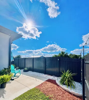 Modern & Private Apartment with Kitchen in Lehigh Acres – Independent Entry