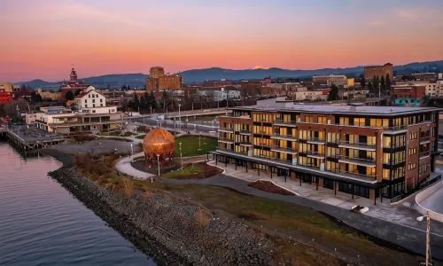 1025 Luxe • 2BR • Waterfront District • Close to Downtown & WWU