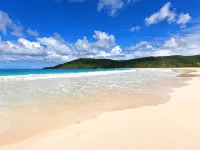 Beautiful ocean view 4-bedroom house with AC in the island of Culebra PR
