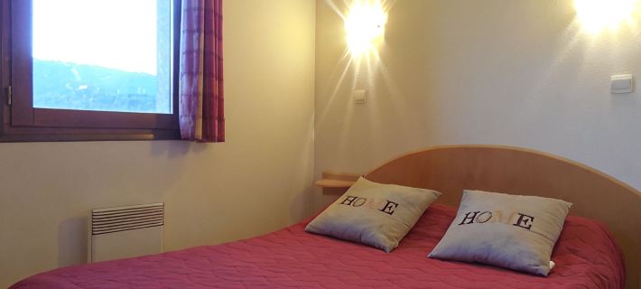 AX-LES-THERMES / IGNAUX Apartment 4 people in mountain residence Hotéis em Ariege