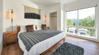 Two-bedroom suite-located downtown White Salmon, suite 4 - 4-Star