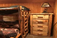 Mountain Cabin Near 49 Degrees North Ski Resort and the best Huckleberry picking
