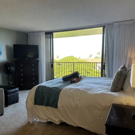 Ocean view designer studio on Kaanapali