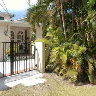 Rodney Bay Beach Home near EVERYTHING Hotel Exterior