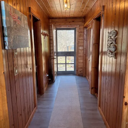 Charming cabin in phenomenal Seal Cove ME