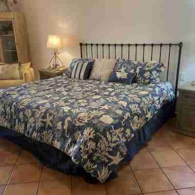 Las Mananitas - 2BR BEACHFRONT - #103 Groundfloor 1900 Sf Phase 1 Condo Rooms