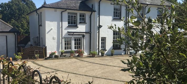Little Gem in heart of Old Village with private hot tub from Nov 2021 Hotels in Shanklin