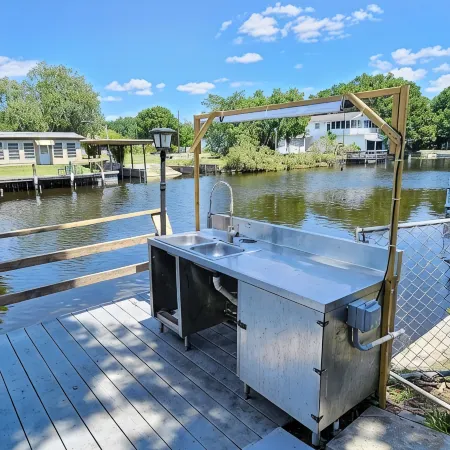 Fisherman's Paradise! 2Bd/2Ba Waterfront Retreat with Access to Lake Okeechobee!