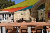 Villa for 10 Guests with Pool, Surrounded by Trees, Just 15 Min from Bordeaux - 빌라