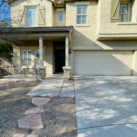 East Mesa Rock slide paradise! 5bdr, 3bath