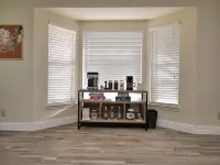 Cozy Family Retreat: Coffee Bar, Game Room and Pet Friendly - Homestays