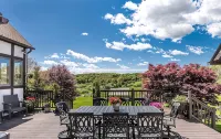 Private Tudor style 5 bedroom home in country setting.