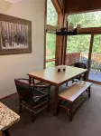 Lola’s Lodge Ski-In/Ski-Out 3 bedroom Lodge near hiking/golf - 수영장