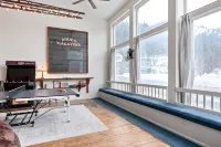 Harwood Mullan - BEST for FAMILYS - LOOKOUT - 3 stjerner