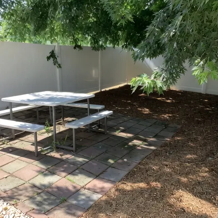 Minutes From Hershey! Perfect for a small family. Private backyard