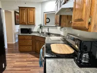 The Corner View: Cute, Clean and Cozy Home!