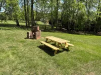 Charming 2-bedroom Cottage with AC and WiFi in Pilot Mountain