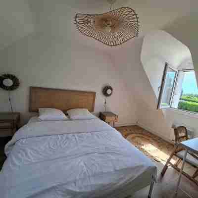 Renovated, detached belle-illoise family home, 3 bedrooms, sleeps 9 Rooms