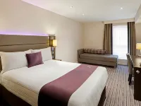 Premier Inn Bristol City Centre King St Hotels near Queen Square