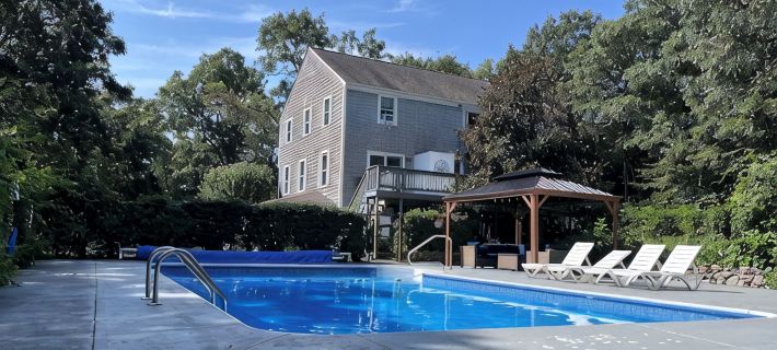 Pool, Large 4+ Bedroom, Lots of Room with Private Yard Hotels in Sandwich
