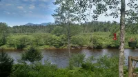 Adirondack Riverfront Retreat - Hytter