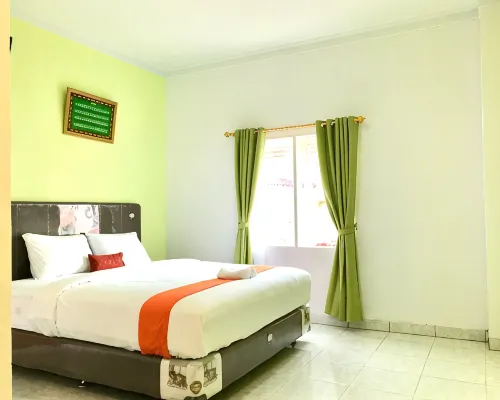 Panorama Guest House Syariah Hotels in Karo