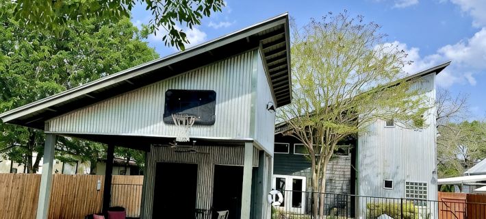 Lovely, Bright Modern House, Short Walk to Main Street, Private Pool! Hotels in Kendall County