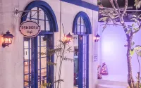 بومبورا سيرف كامب Hotels near بيتشاتو