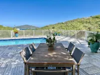 Minutes from Magens Bay, gated property, large pool & outdoor entertainment area - 2 Sao